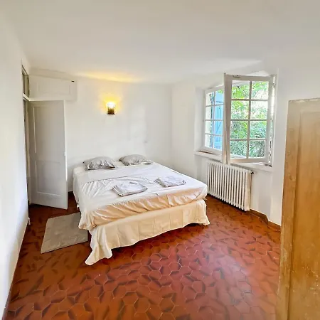 Maison Place Des Lices Saint-Tropez